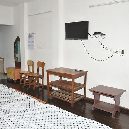Auberge de jeunesse White House Anandagiri à Tamilnadu - Tamilnadu - Kodaikanal Extérieur photo