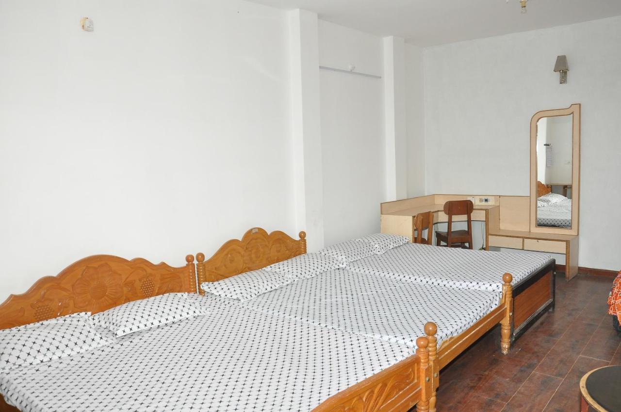 Auberge de jeunesse White House Anandagiri à Tamilnadu - Tamilnadu - Kodaikanal Extérieur photo