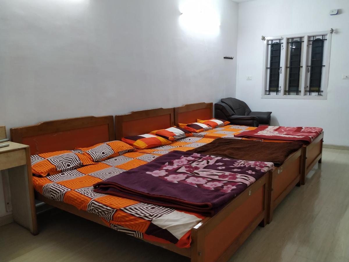 Auberge de jeunesse White House Anandagiri à Tamilnadu - Tamilnadu - Kodaikanal Extérieur photo