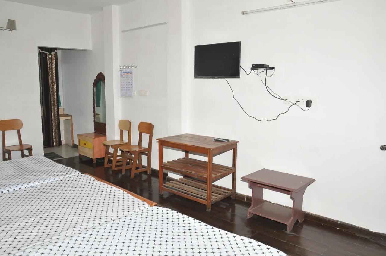 Auberge de jeunesse White House Anandagiri à Tamilnadu - Tamilnadu - Kodaikanal Extérieur photo
